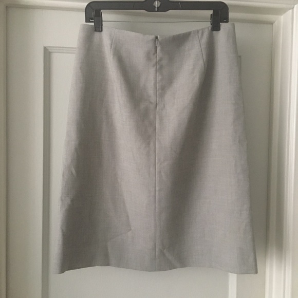 Zara Gray Pencil Skirt with Pockets - Picture 2 of 7